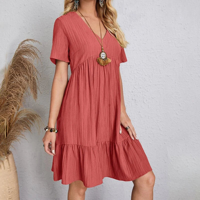 Vestido "Weekend Breeze": Vestido Mini de Algodón con Textura y Corte Babydoll