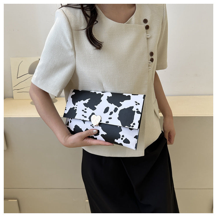 Colección Wild Heart: Sobres de Mano con Estampado Animal