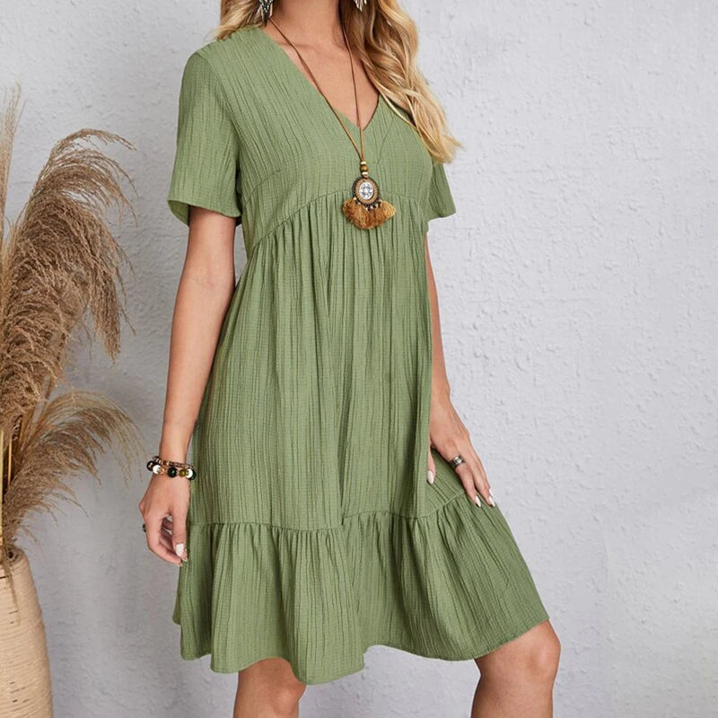 Vestido "Weekend Breeze": Vestido Mini de Algodón con Textura y Corte Babydoll