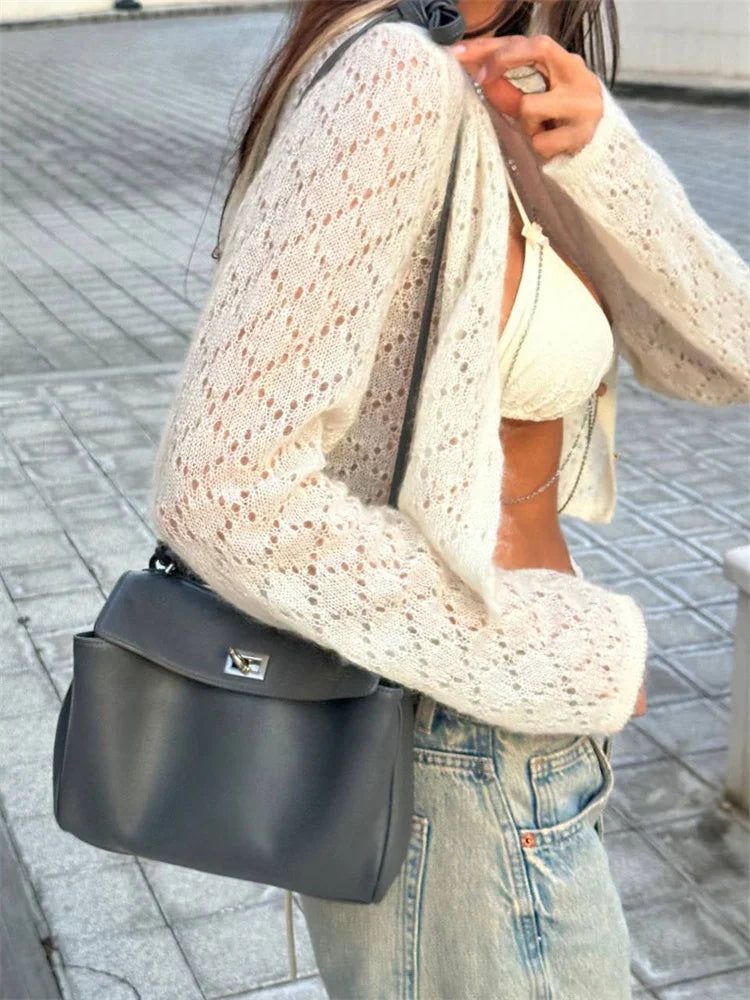 Blusa "Lemon Breeze": Punto Calado de Estilo Romántico