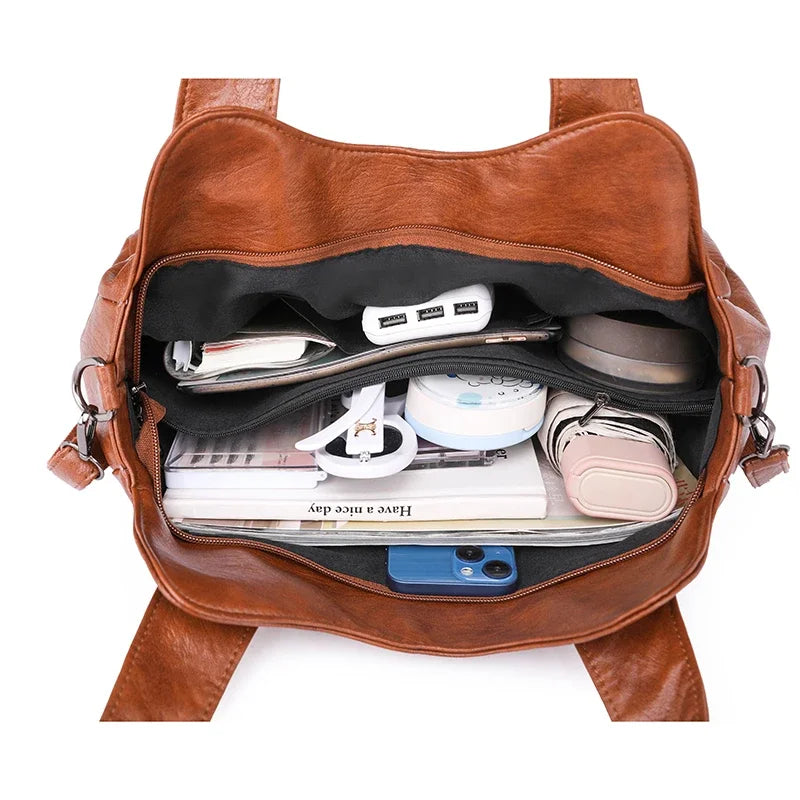 Bolso Satchel "Heritage": Elegancia en Cuero Sintético y Funcionalidad
