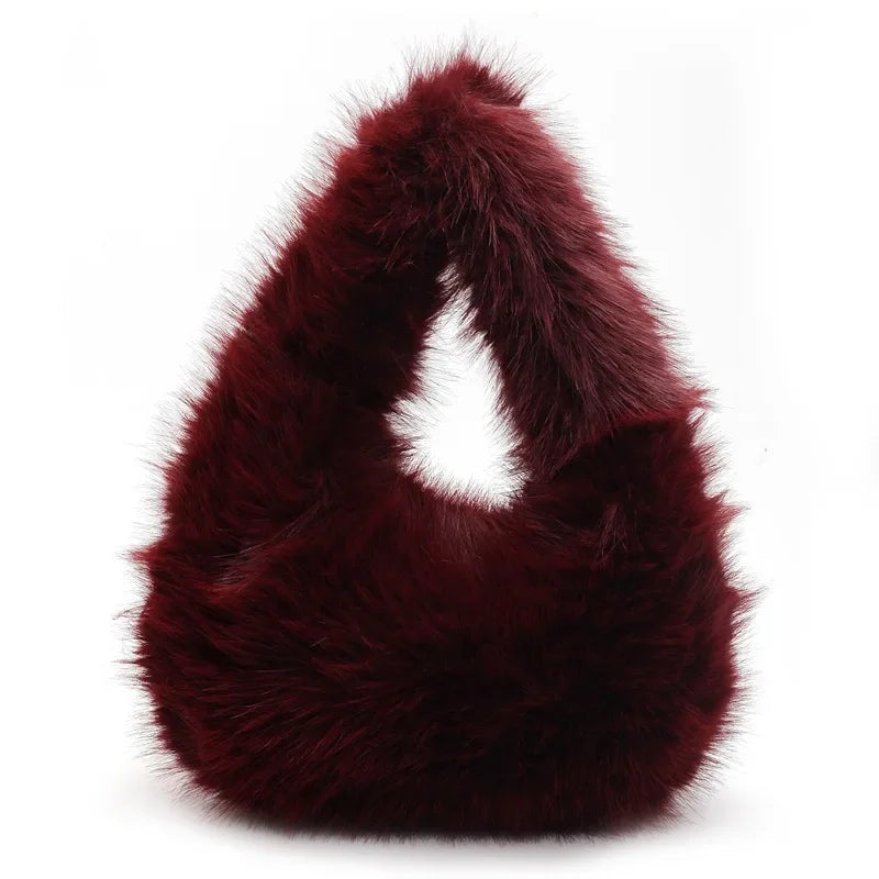 Bolso "Arctic Plush": Hobo de Pelo Sintético