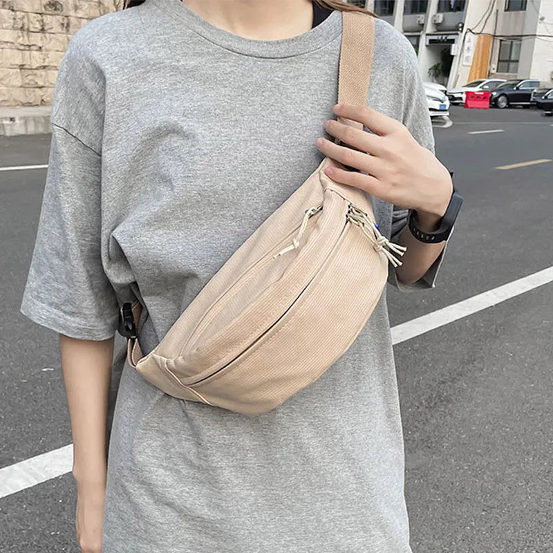Urban Flex: Riñonera Deportiva de Textura Cuadriculada