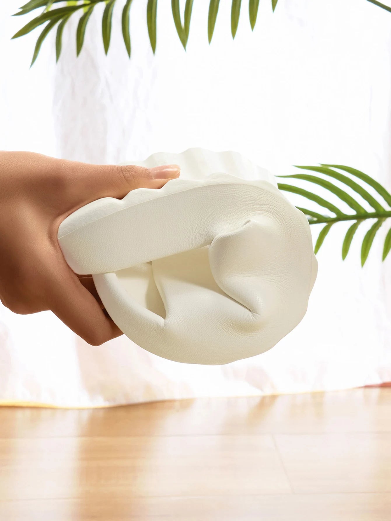 Sandalias Slide "CloudComfort" - Minimalismo y Suavidad