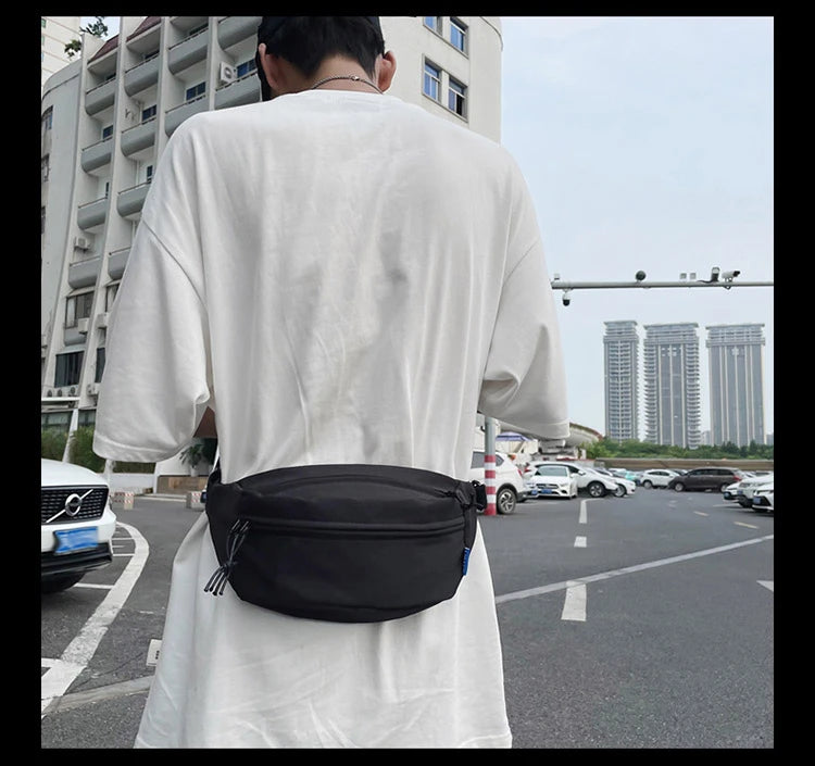 Urban Flex: Riñonera Deportiva de Textura Cuadriculada
