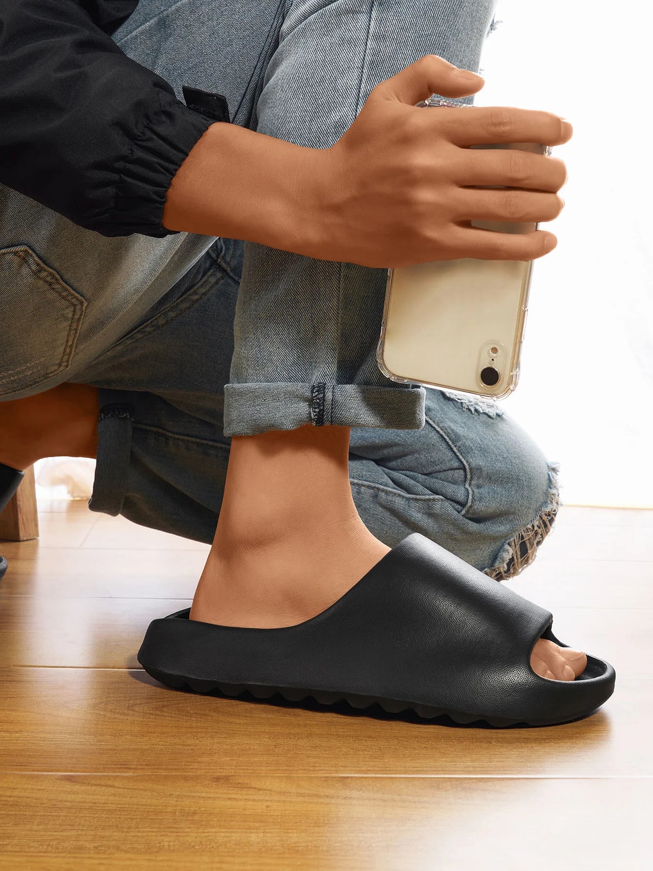Sandalias Slide "CloudComfort" - Minimalismo y Suavidad