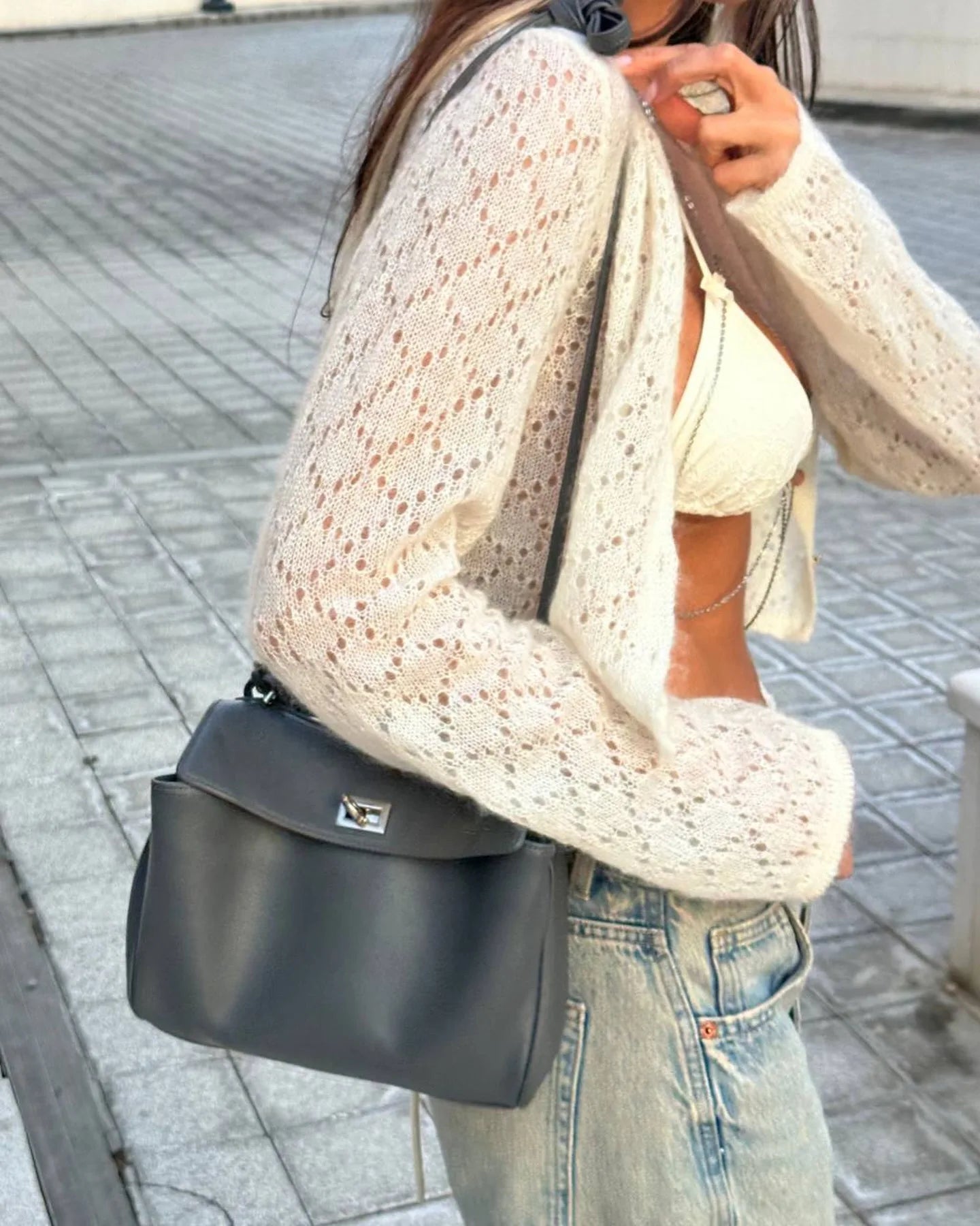 Blusa "Lemon Breeze": Punto Calado de Estilo Romántico