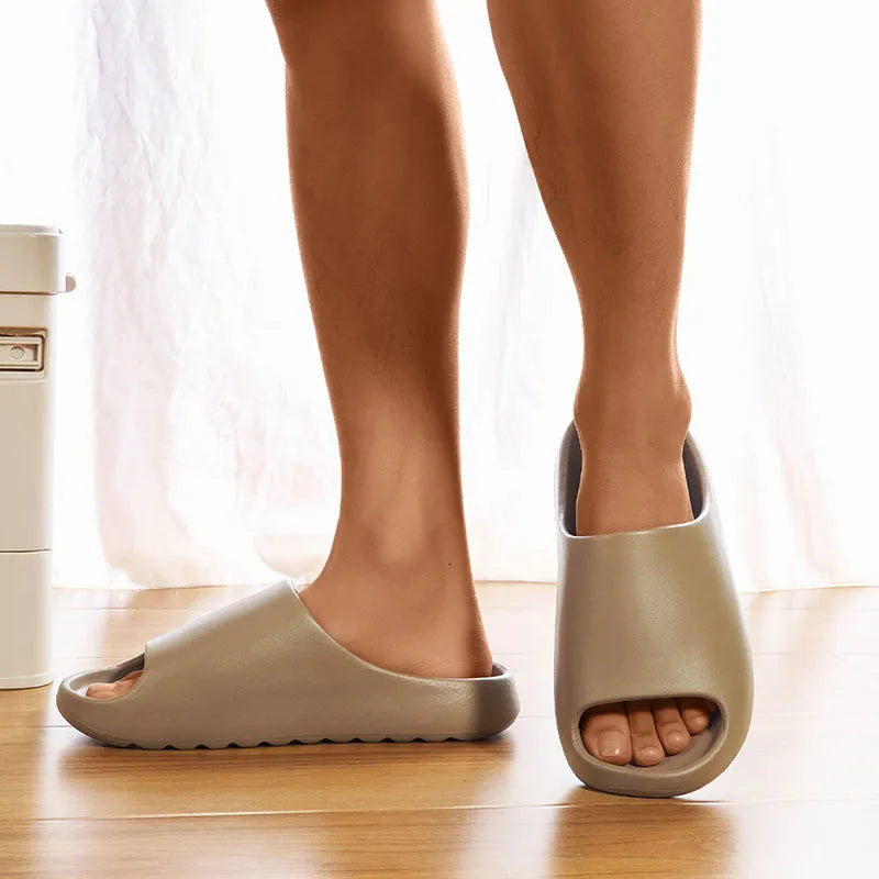 Sandalias Slide "CloudComfort" - Minimalismo y Suavidad