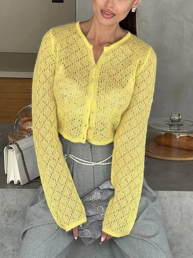 Blusa "Lemon Breeze": Punto Calado de Estilo Romántico